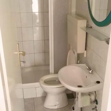 In - Sibenik Riviera 35152 *