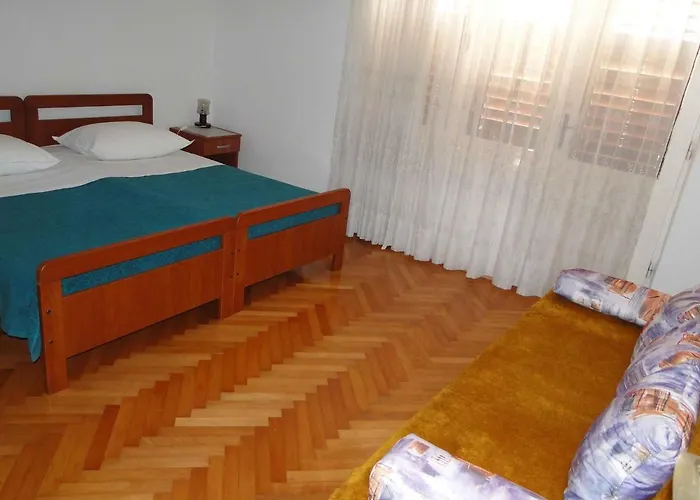 In - Sibenik Riviera 35152 Primosten